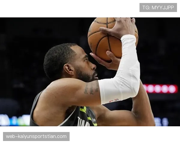 康利无球跑动效率提升，改变爵士进攻节奏