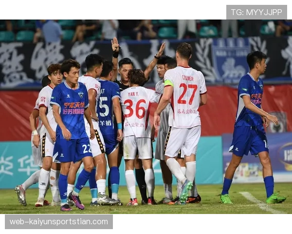 点球判罚中其他队员提前进区会怎样？