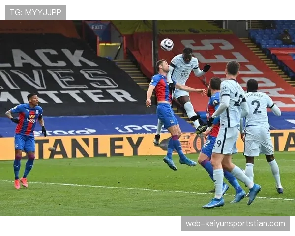 切尔西重建三年仍陷原地打转，核心问题未解影响争四形势